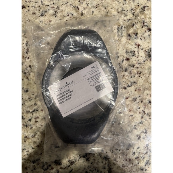 Pampered Chef Other - Pampered Chef New Pineapple Wedger Corer Cutter Slicer 2416 Protective Cover